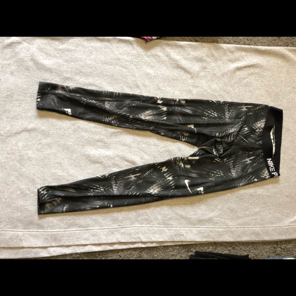 Nike leggings
